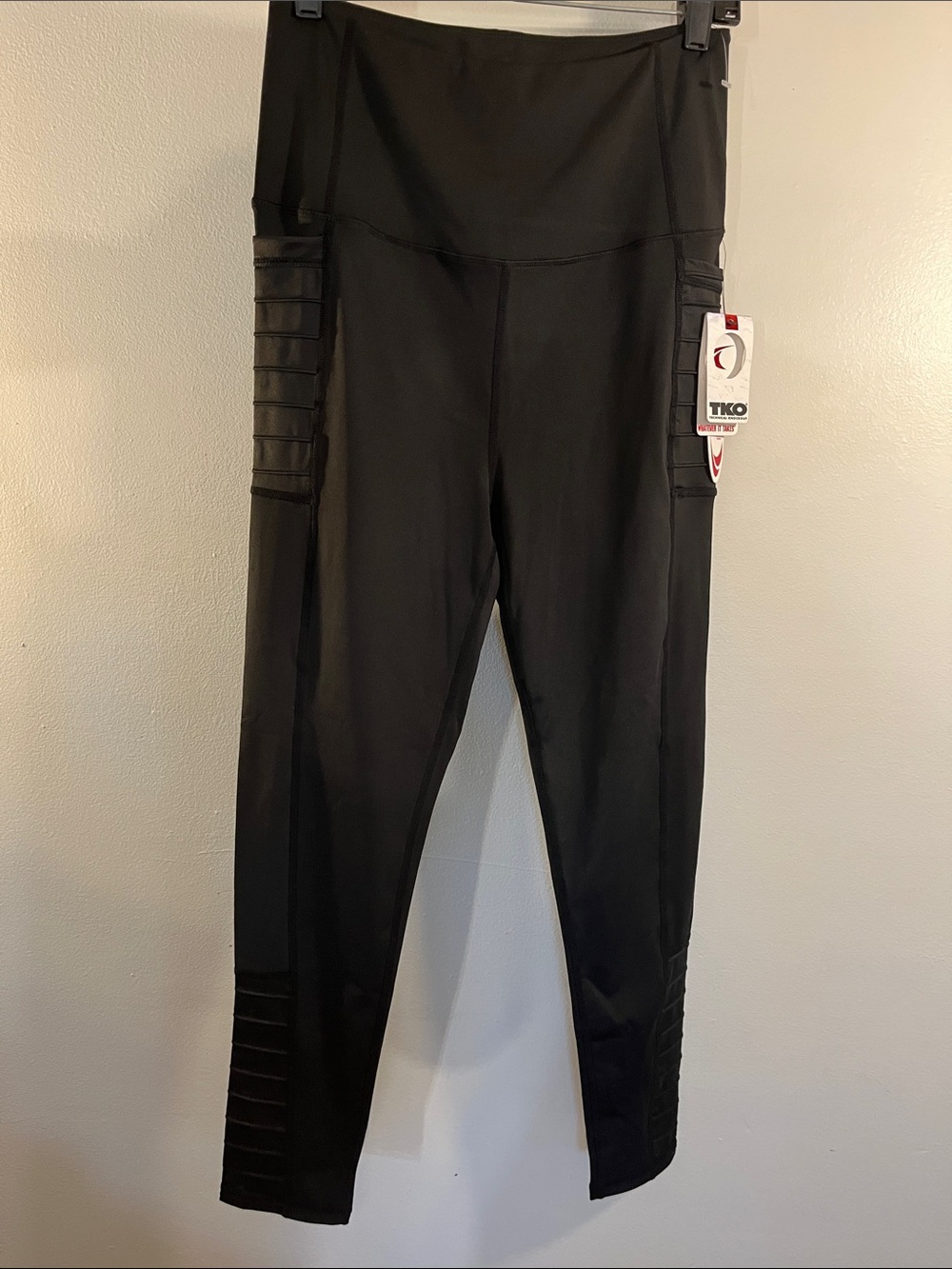 TKO Black High-Waist Ribbed Panel Active Leggings